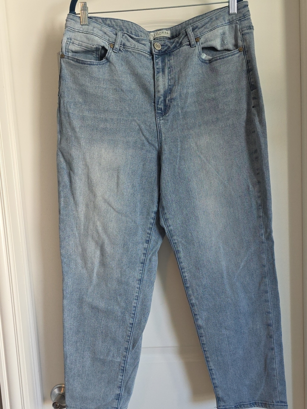 EUC Eloquii 16 Light Wash Boyfriend Jeans